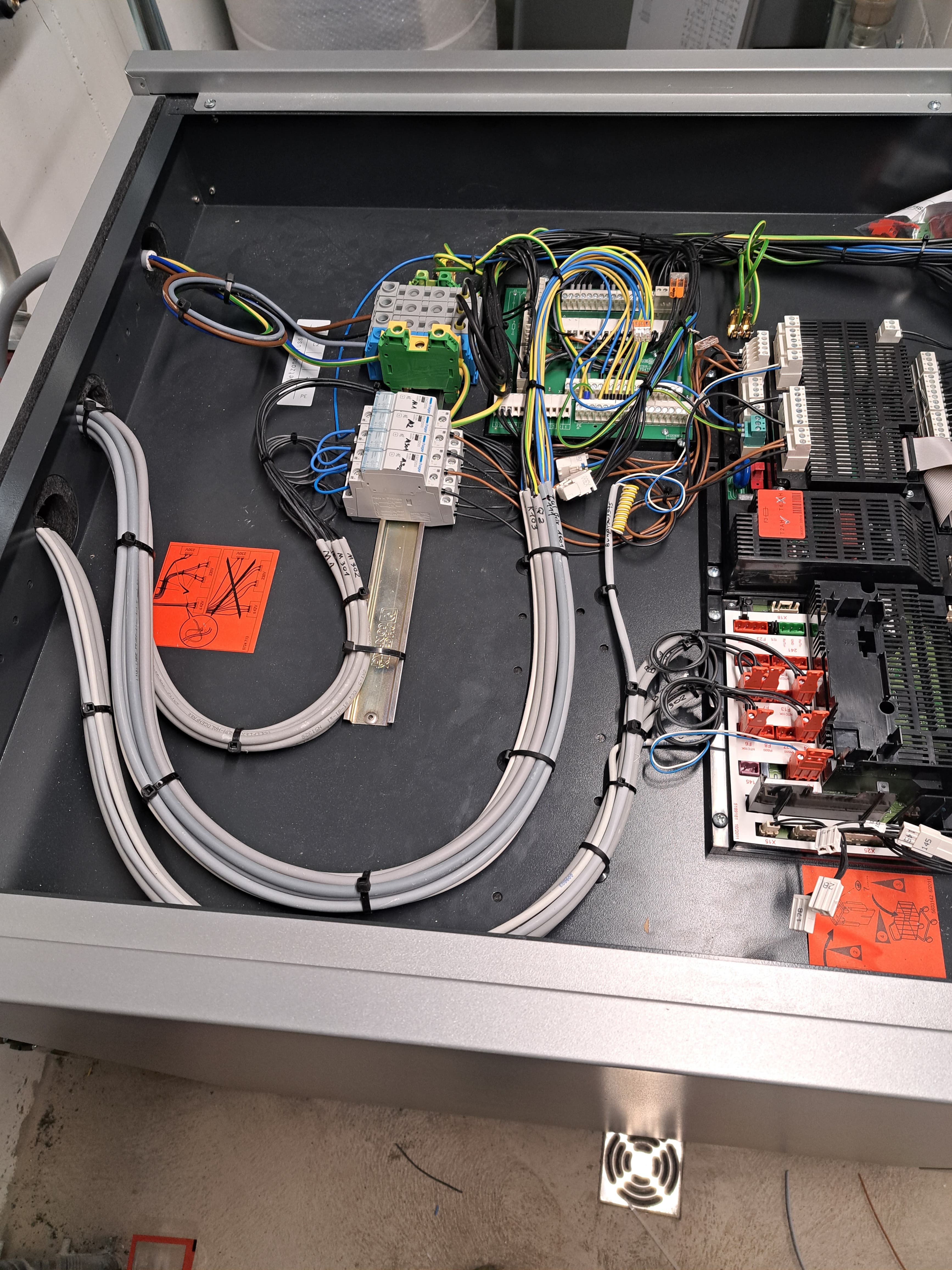 HLKS Zentrale installation